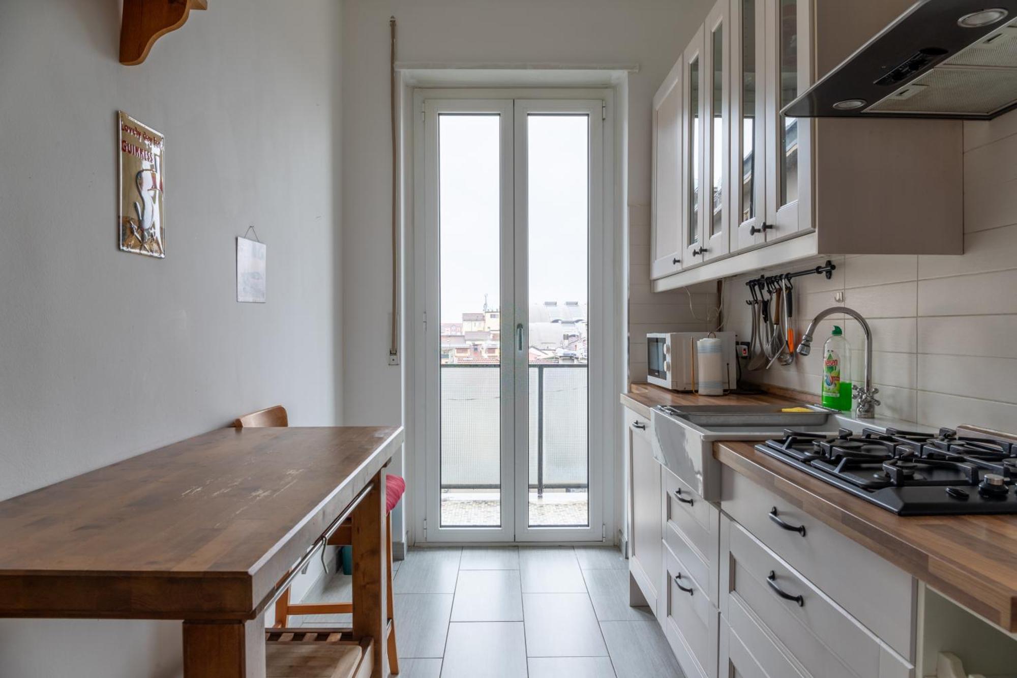Panoramic Views, Location Mailand